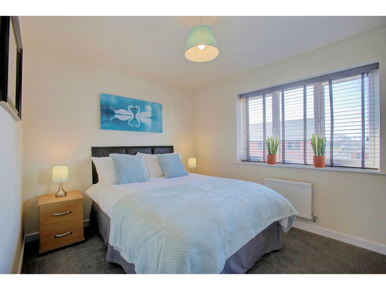 Newly Built, Splendid House For 5 In Manchester! Exteriör bild